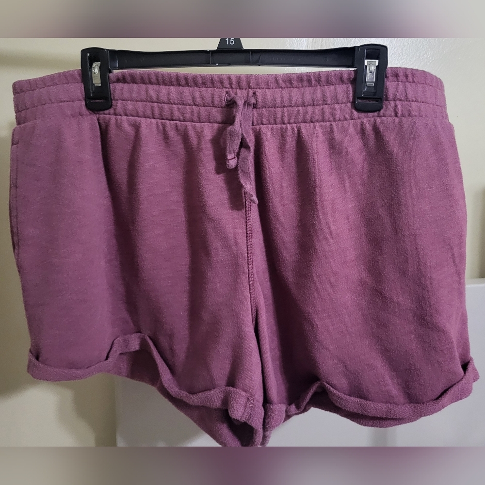 Purplish-wine lounge shorts
